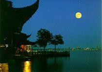 平湖秋月爆料最新消息视频,揭秘视频背后的惊人真相